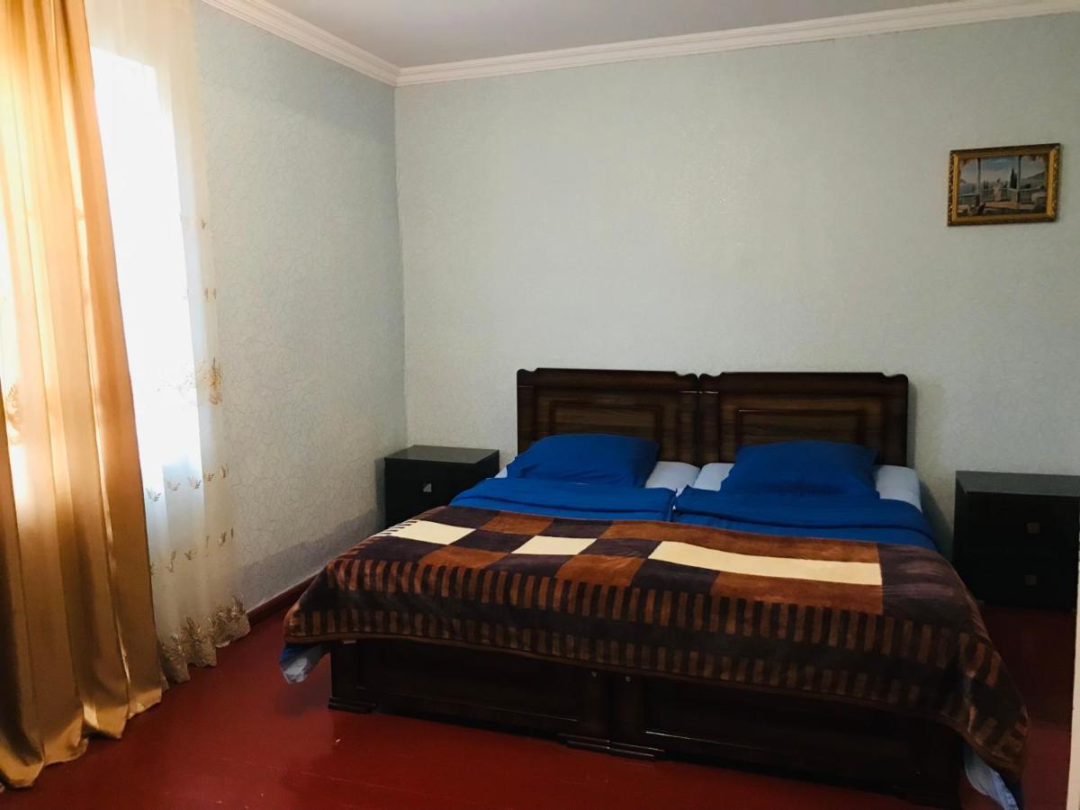 Butichi Guest House Chiatura Extérieur photo